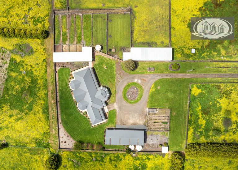 231 Golf Course Road, Heywood