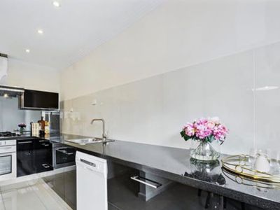 5 Barrot Avenue, Hoppers Crossing