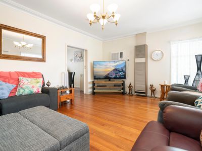 19 CUMMINGS STREET, Wodonga