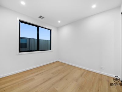 46 California Street, Clyde