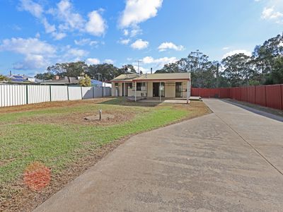 14 Railway Avenue, North Dandalup