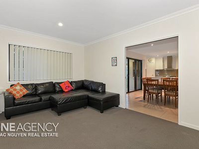 13 Dinnigan Cr, Durack