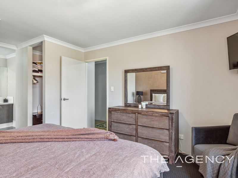 30 Hayeswater Circuit, Waikiki