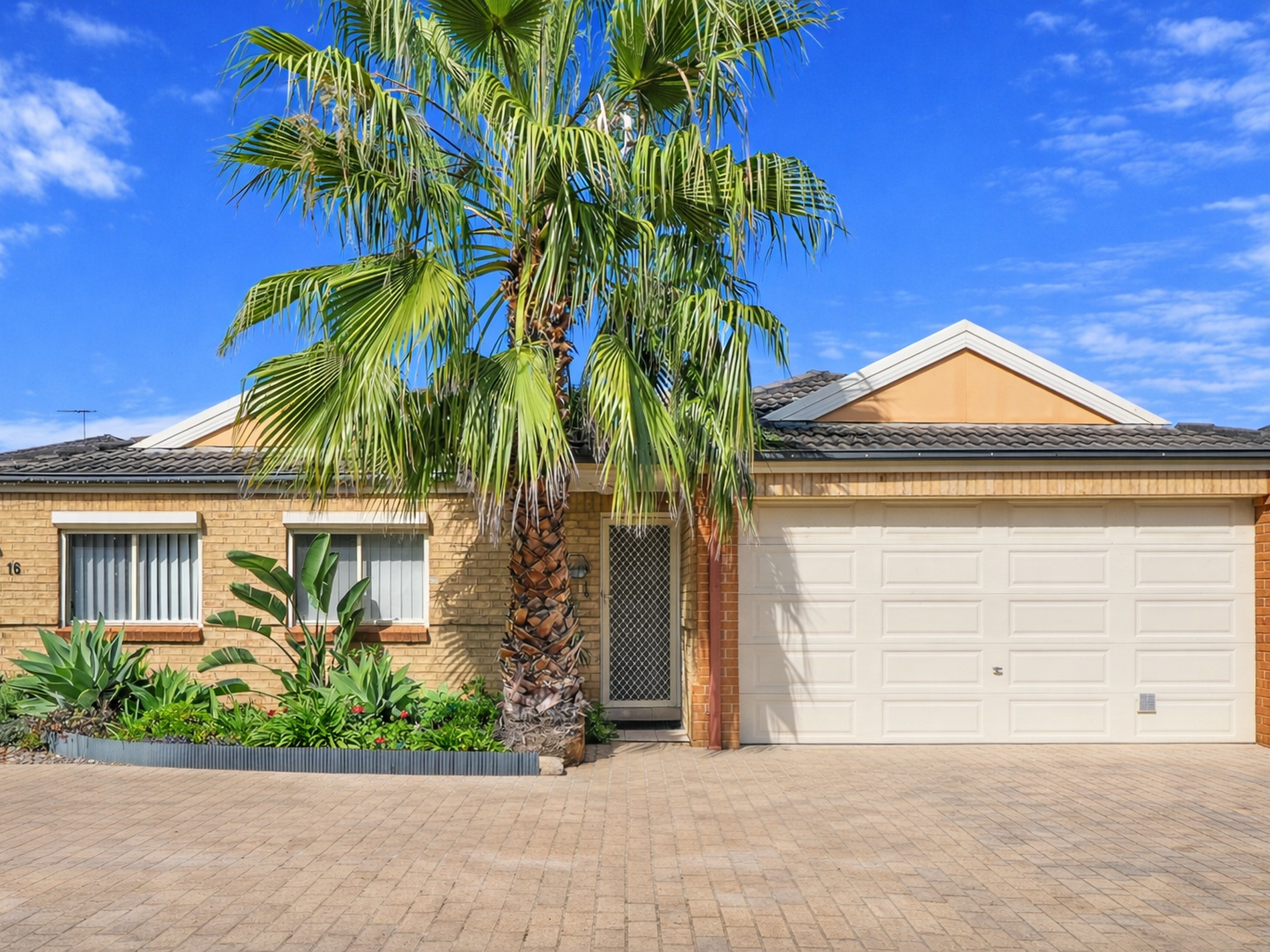 16 / 22-32 Hall Street, St Marys