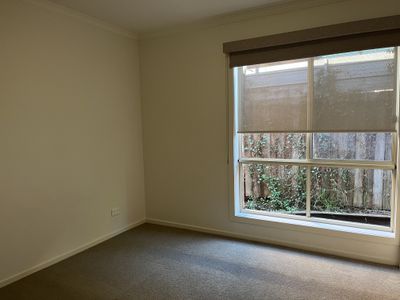 10 Dendle Street, Leopold