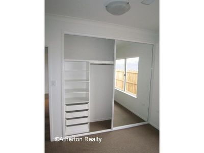 5 Sommerset Drive, Atherton