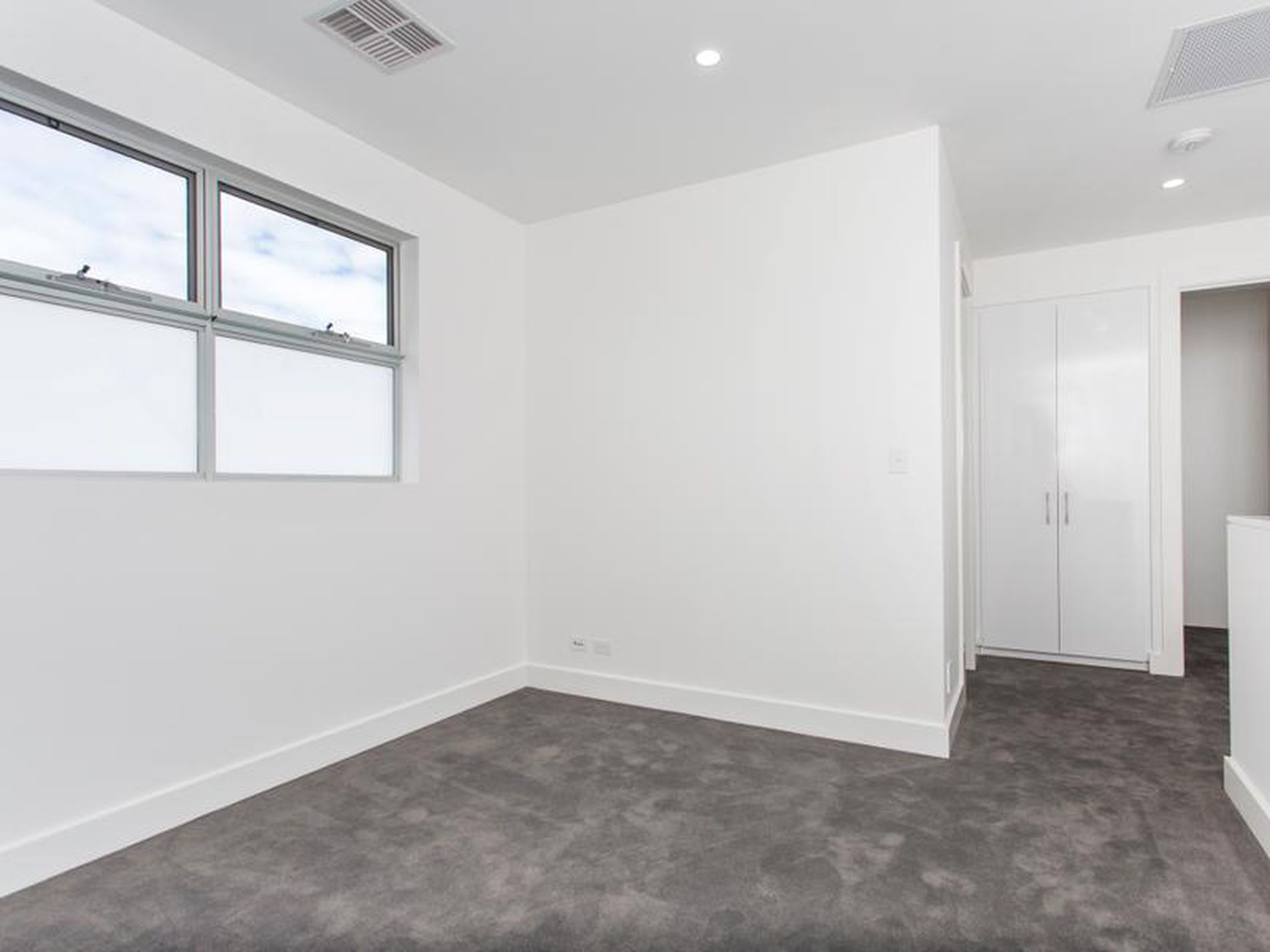 12 Brinkworth Street, South Plympton