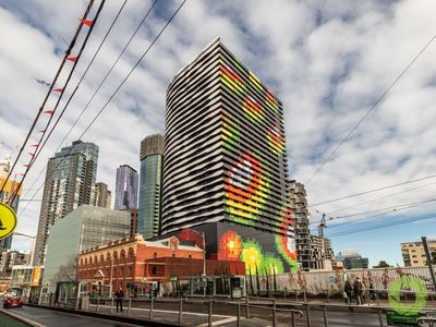 1702 / 551 Swanston Street, Carlton