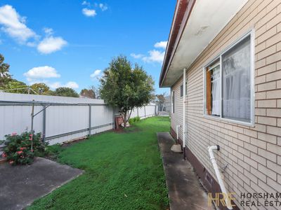 2 / 2 Olympic Street, Horsham