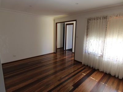 40 King George Parade, Forster