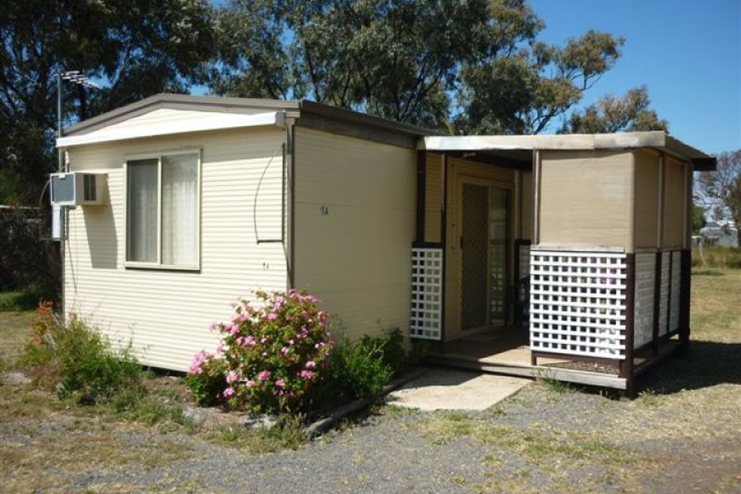 2  Corack Road , Donald