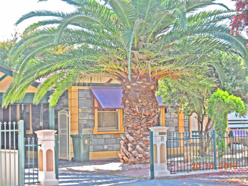 57 Rowe Avenue, Northfield