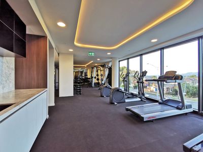 608 / 25 O'Sullivan Road, Glen Waverley