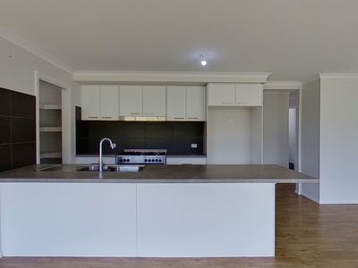 44 Holmwood Drive, Dubbo
