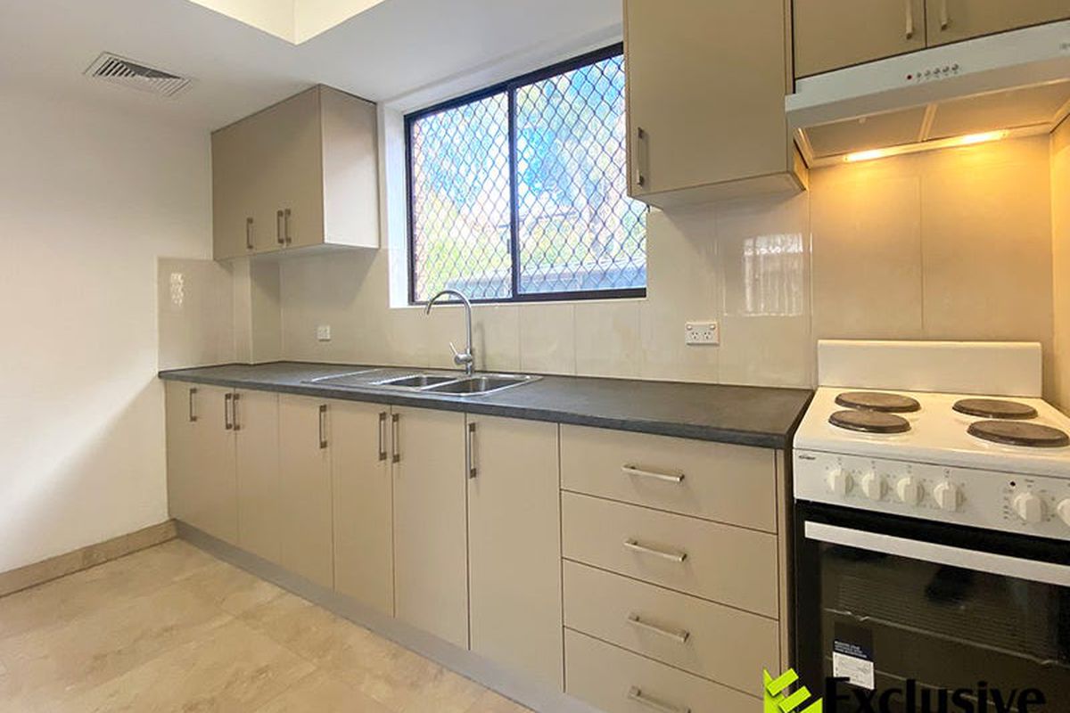 8 / 33 Macquarie Road, Auburn