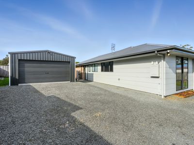 10 Fritton Drive, Dover