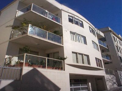 4 / 1 Kellett Place, Potts Point