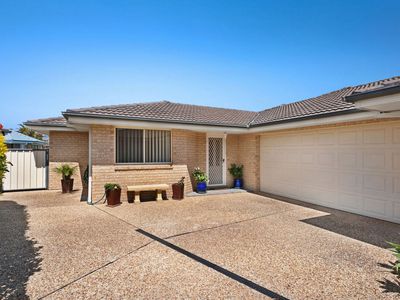 2 / 99 Myall Drive, Forster