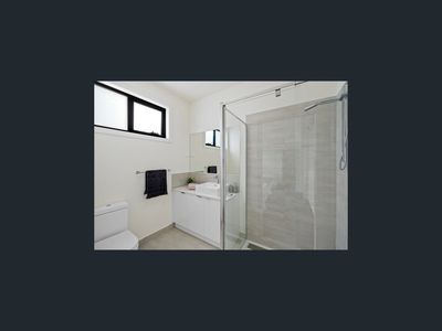 2 / 27 Gresford Road, Wantirna