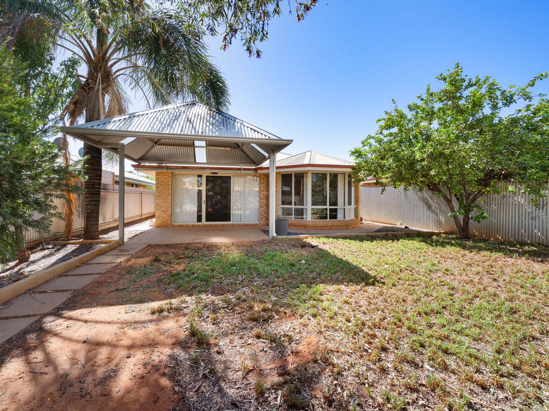 25 Crowley Gardens, Somerville