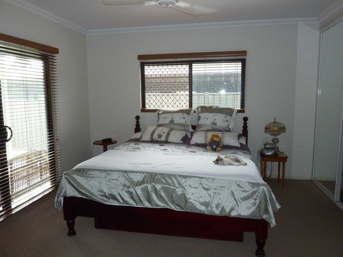 12 Countryview Drive, Atherton