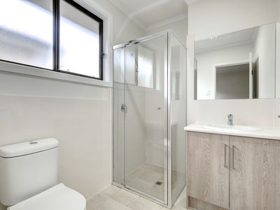 8 Johnstone Court, Evanston Gardens