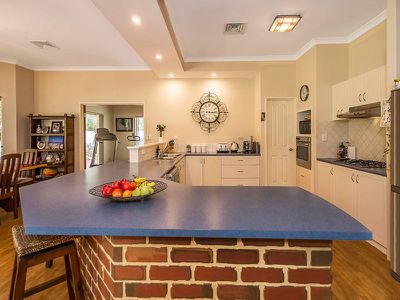 31 Oak Way , Baldivis