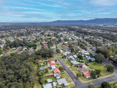 16 Crest Ave, North Nowra