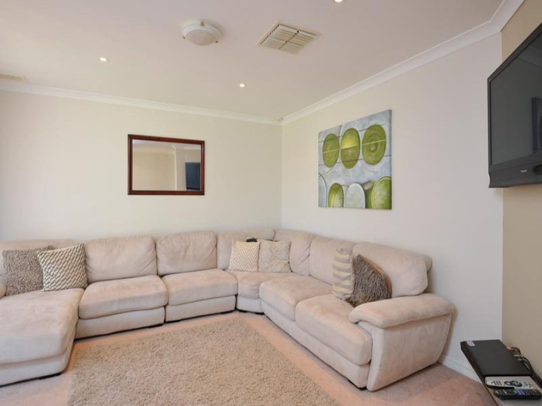 2B Fairlie Way, Broadwood