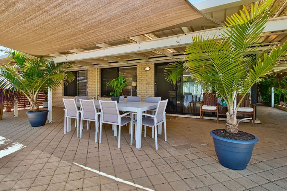 27 Holcombe Road , Warnbro