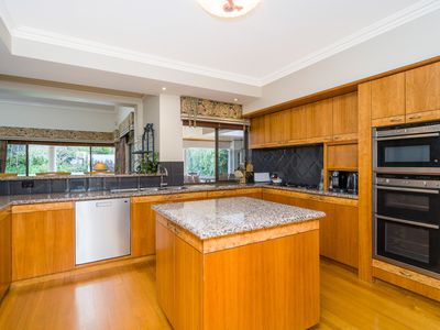 9 Nisbet Road, Applecross