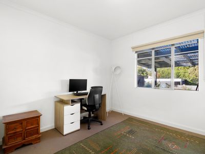 56-58 Ross Street, Sale