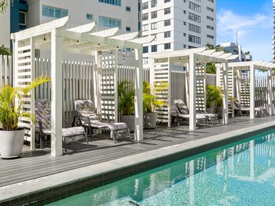 1402 / 41 Labrador Street, Labrador