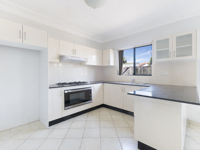 4 / 2 Edgar Street, Auburn