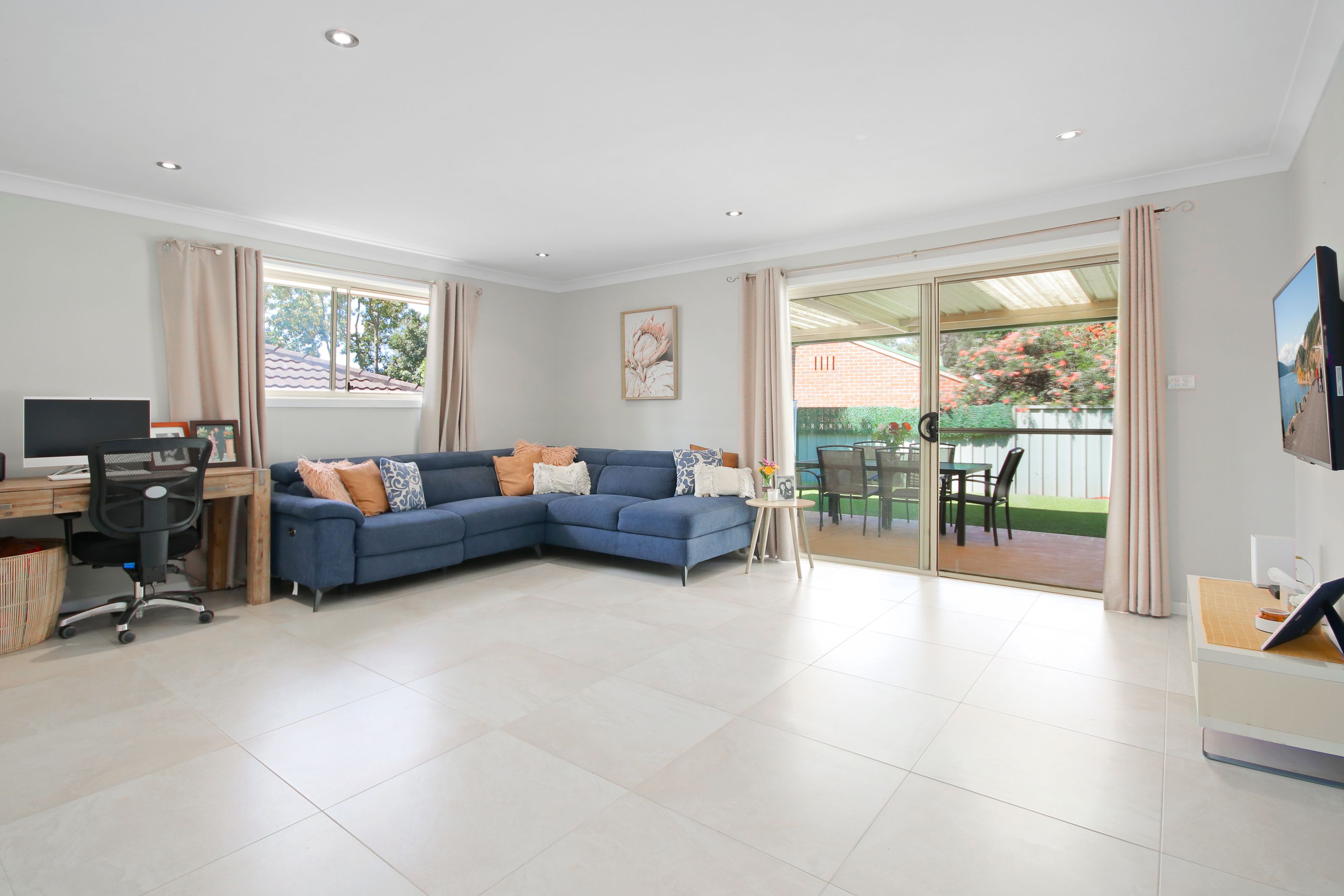 6 The Avenue, GLENMORE PARK