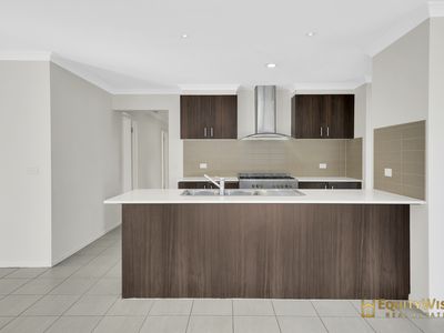 38 Avonwood Avenue, Wyndham Vale