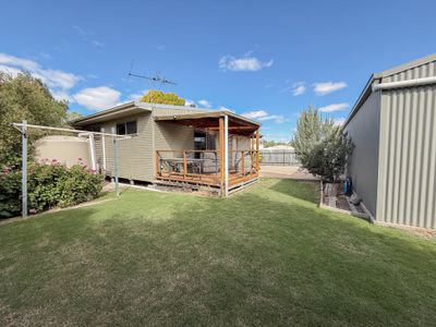 10 Milloo Crescent, Swan Hill