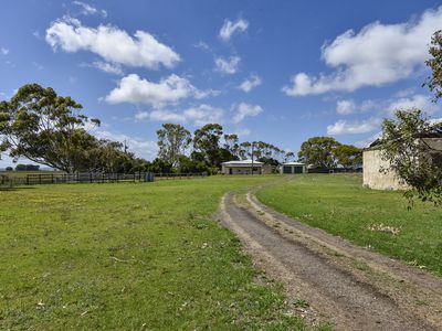 45 MANUKA ROAD, Hatherleigh