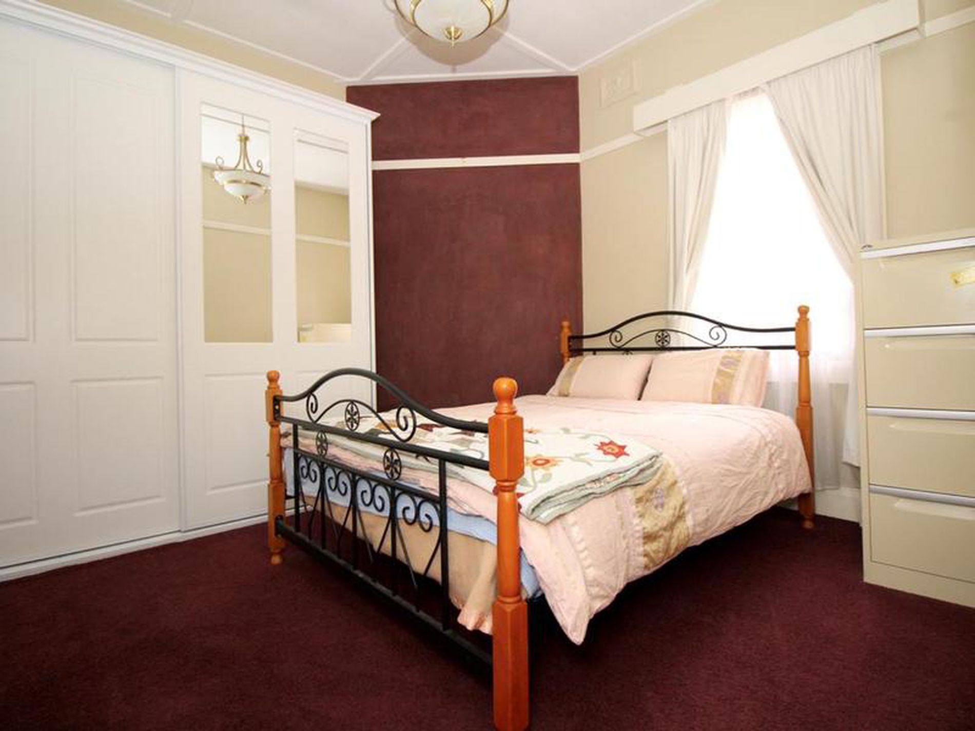 180 George Street, Bathurst