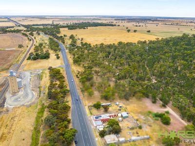 6163 Western Highway, Kiata