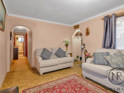 2 Heron Court, Camillo