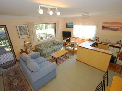 1 / 5 Coorilla Street, Hawks Nest