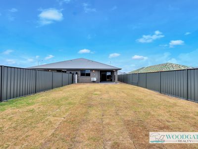 1 / 15 Oystercatcher St, Woodgate
