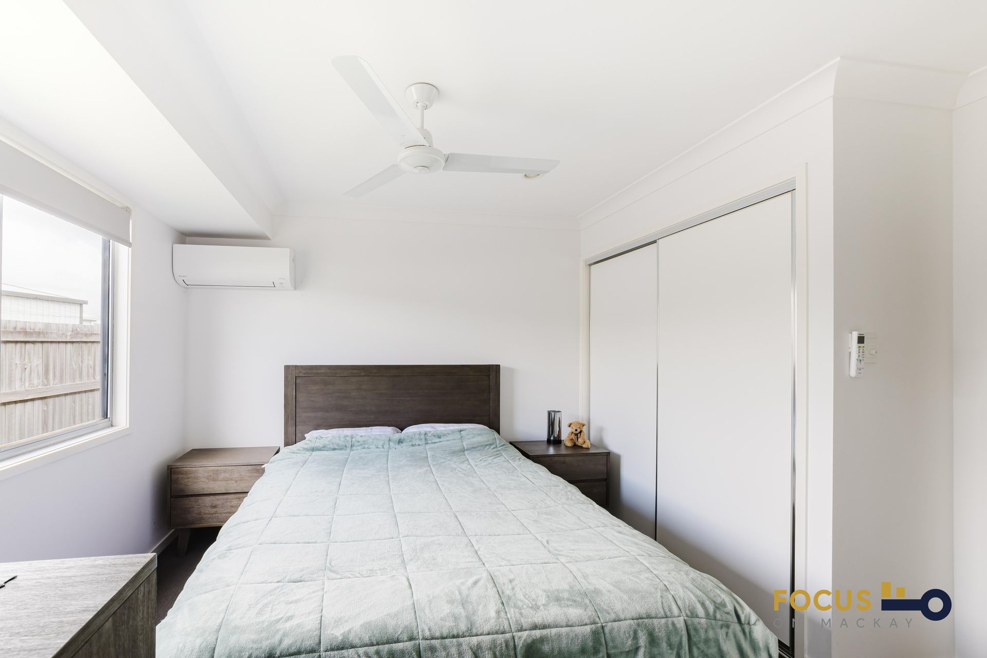 31 a & b Primavera Boulevard, Beaconsfield