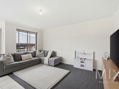 1 / 19 Joseph Link, Brighton