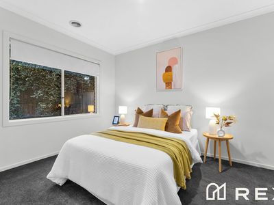 10 Brolin Terrace, Cranbourne North