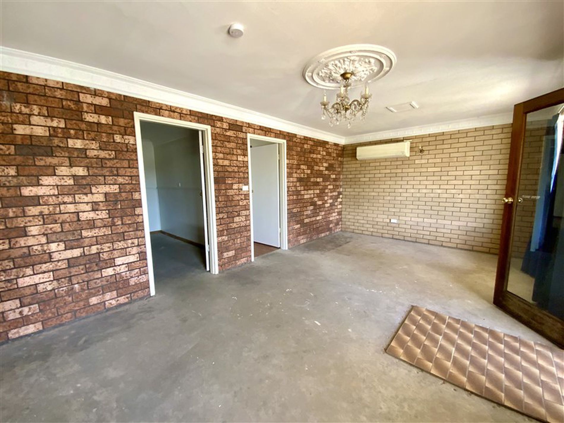 19 Dowling Street, Forbes