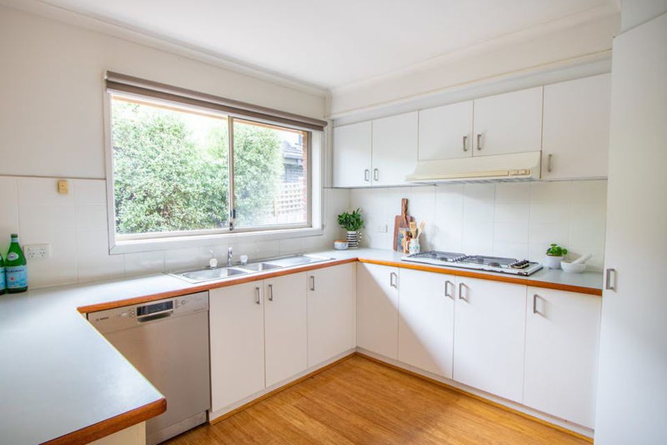 2 / 3 Heany Street, Mount Waverley