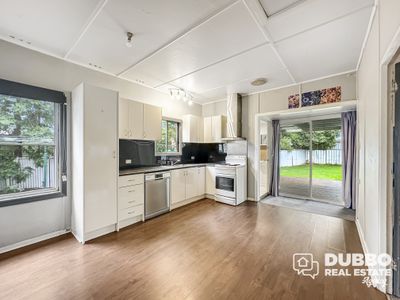 2 / 4 Gloucester Avenue, Dubbo