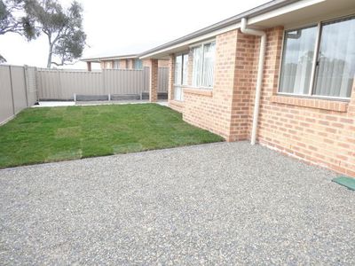 1 / 11 McKenna Avenue, Yass